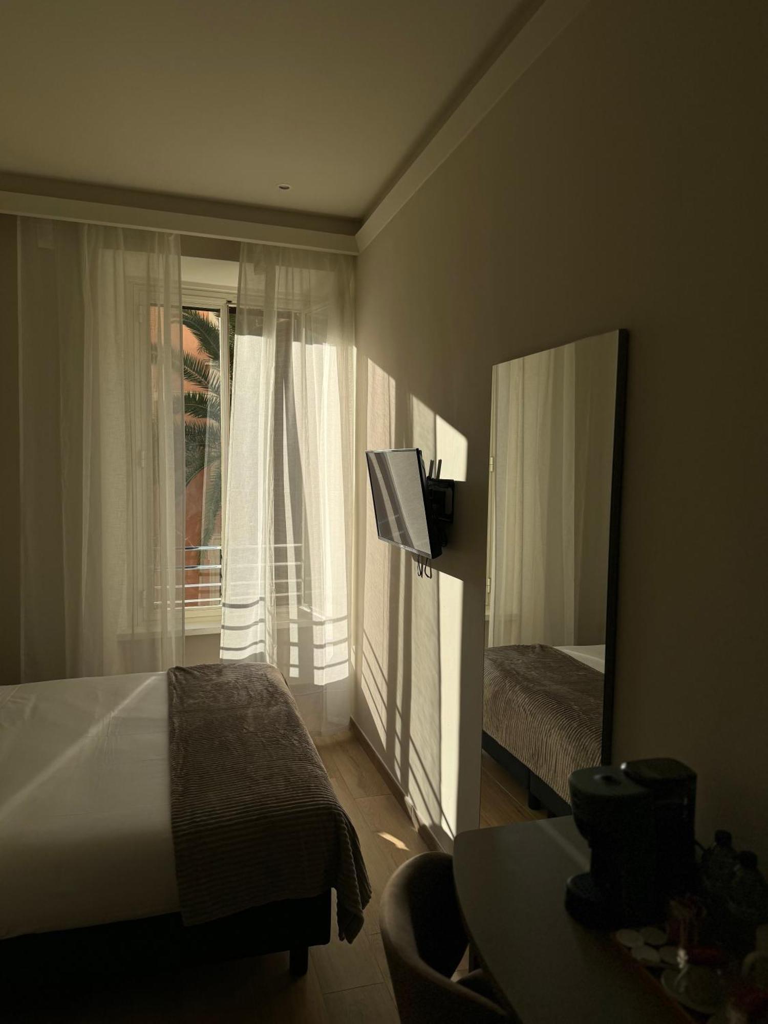 Honeycomb Guesthouse Rome Exterior photo