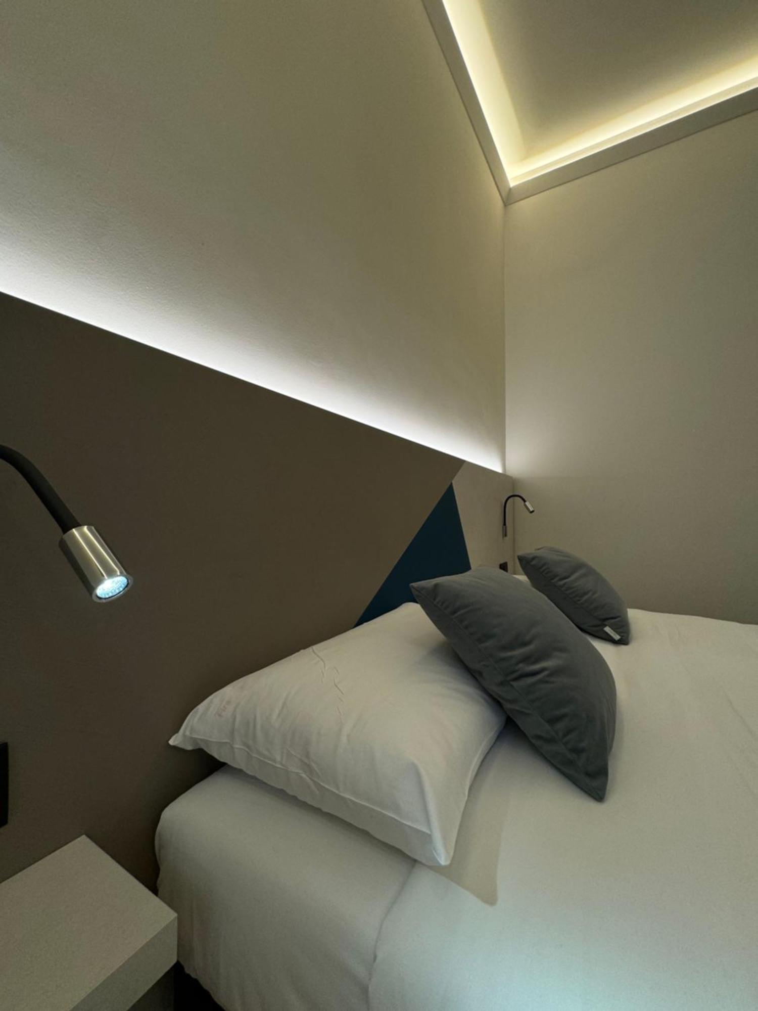 Honeycomb Guesthouse Rome Exterior photo